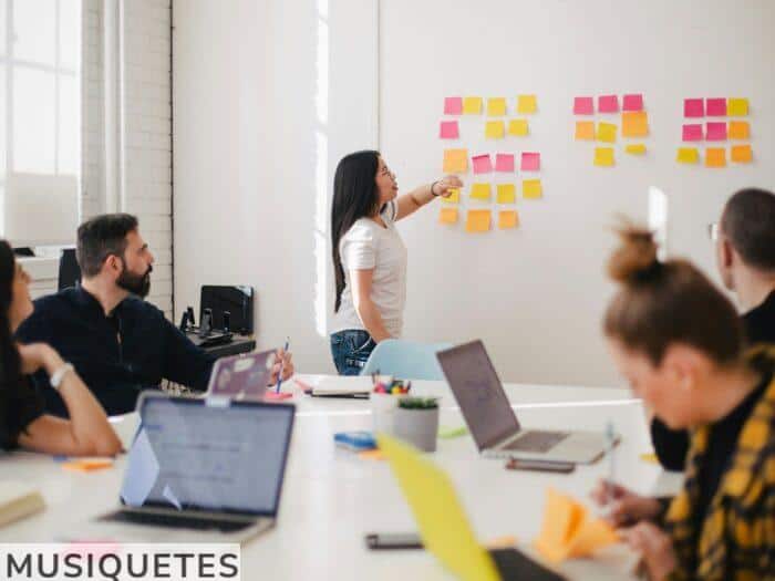 Másteres online flexibles: la clave para convertirte en un experto en gestión de proyectos